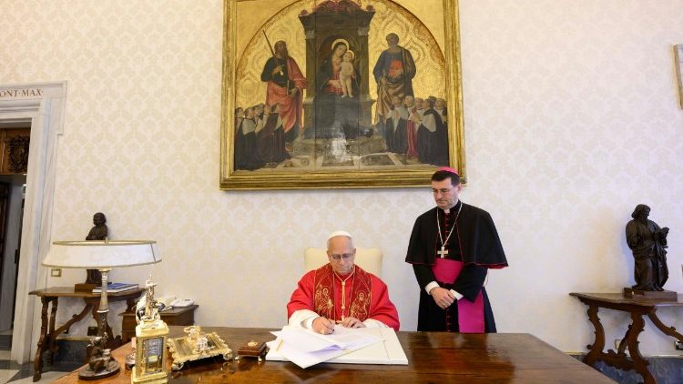Pope Leo XIV signs "Magnifica humanitas"